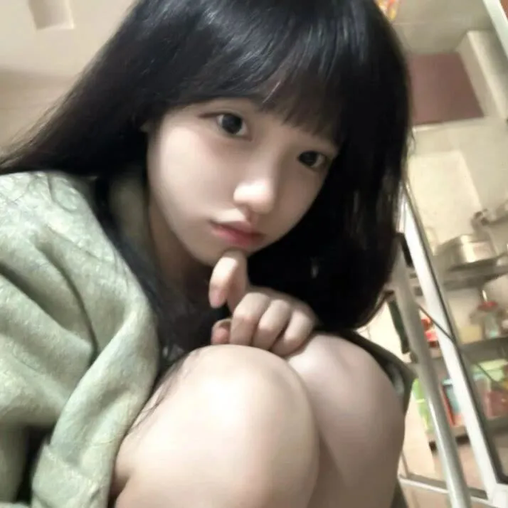 不装了，我的傻子老公是大佬